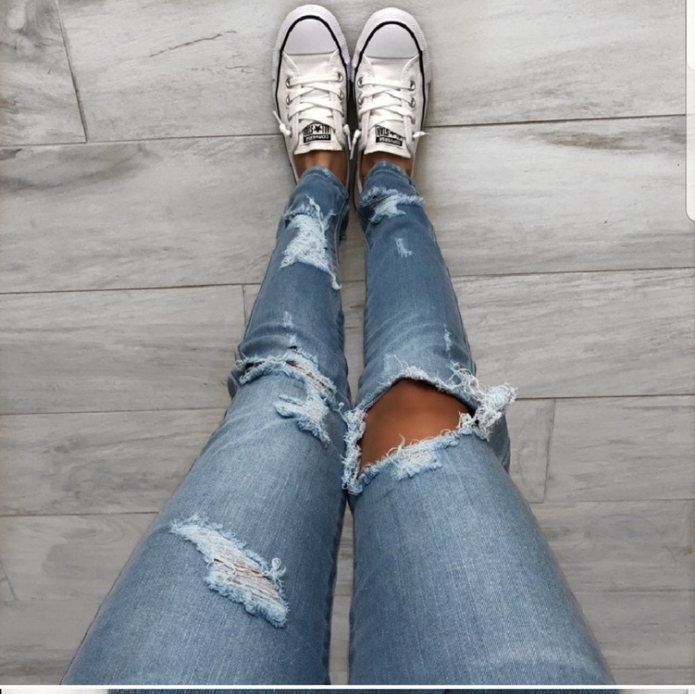 Seaside Light Blue Destroyed Denim - Picture 5 of 7